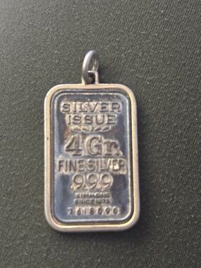 Silver Issue 4 Grams Fine Silver 999 Simmons Since 1873 Bar Charm